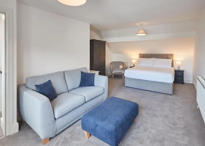 Host & Stay - High Street Apartments